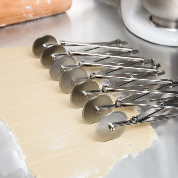 Bakers Time Saver Cutter 7 Wheel