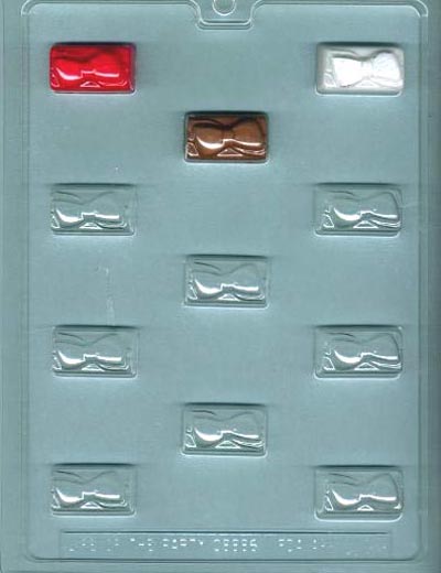 Package w/Bow Candy Mold 11 CAV
