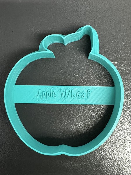 Apple W/Leaf Cookie Cutter